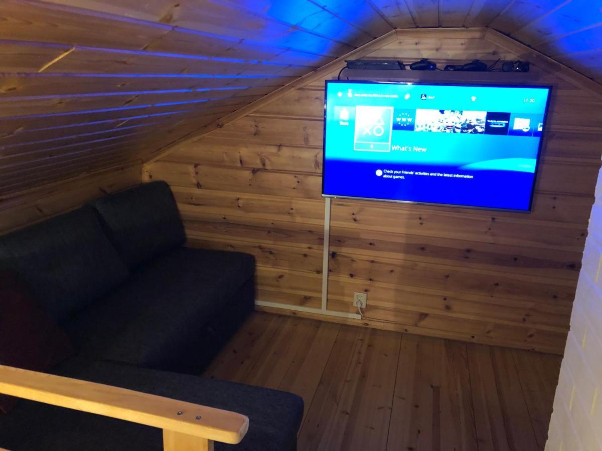 Syoete Huuhkamajat Cottage Buitenkant foto