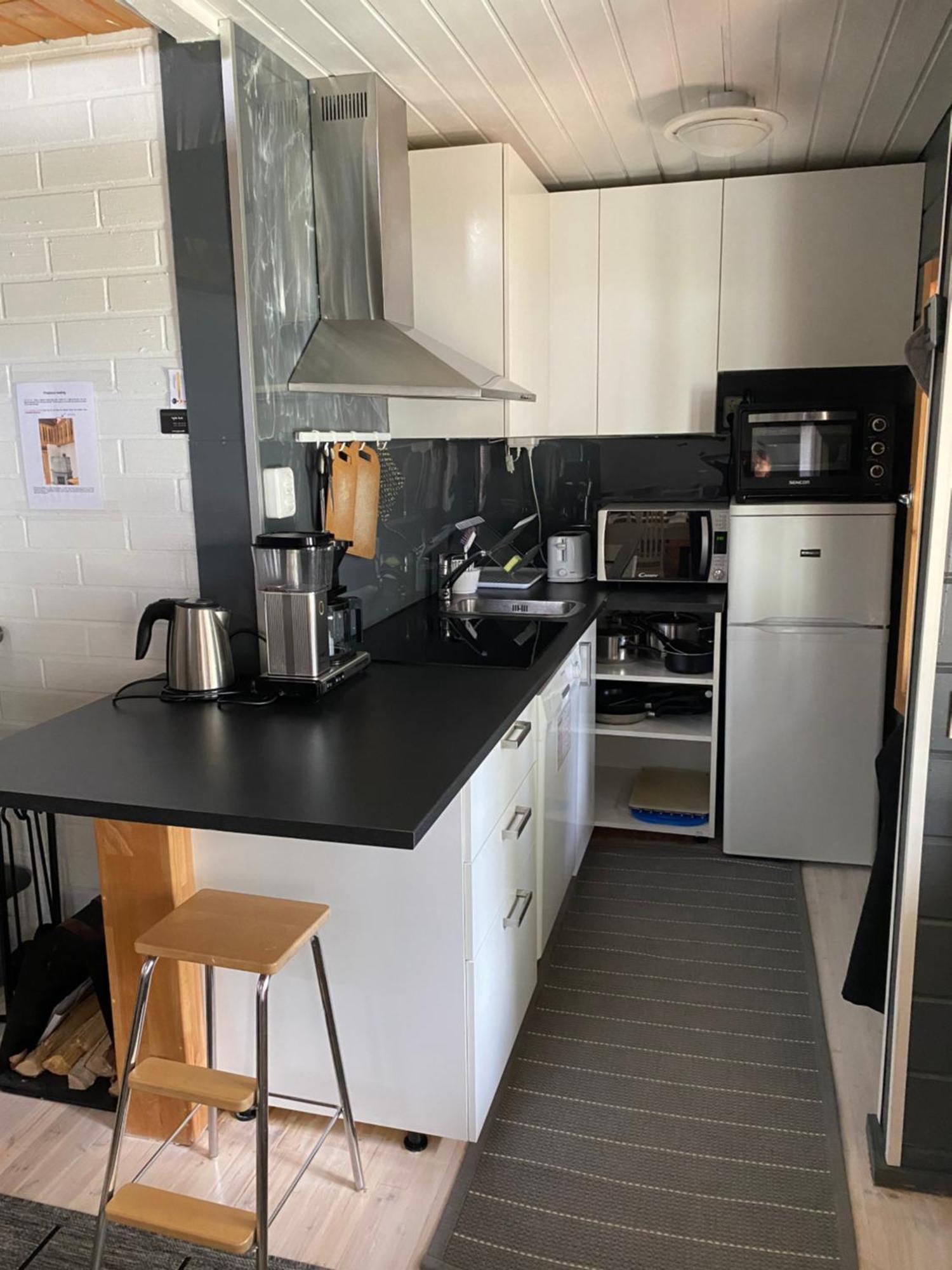 Syoete Huuhkamajat Cottage Buitenkant foto