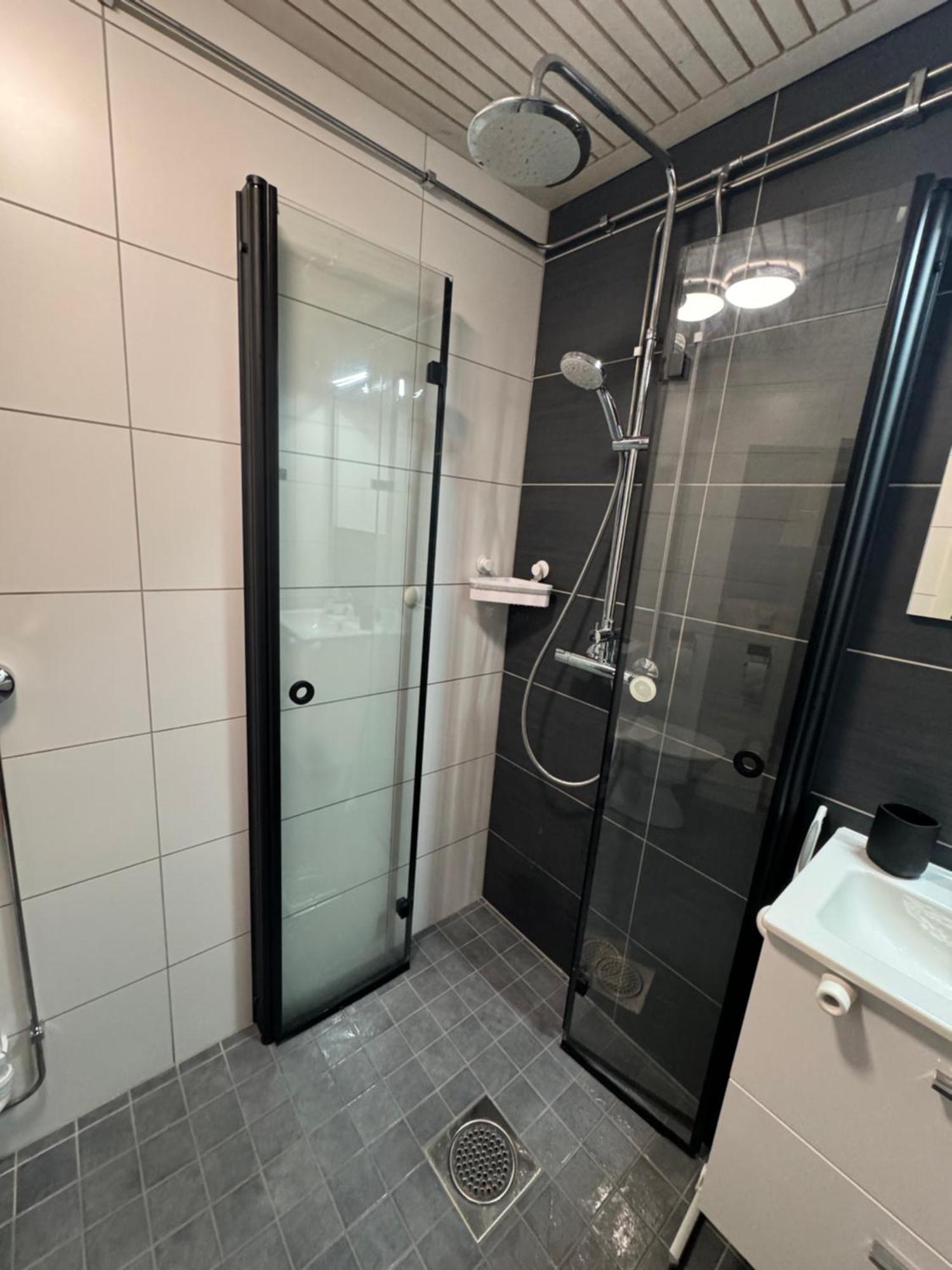 Syoete Huuhkamajat Cottage Buitenkant foto